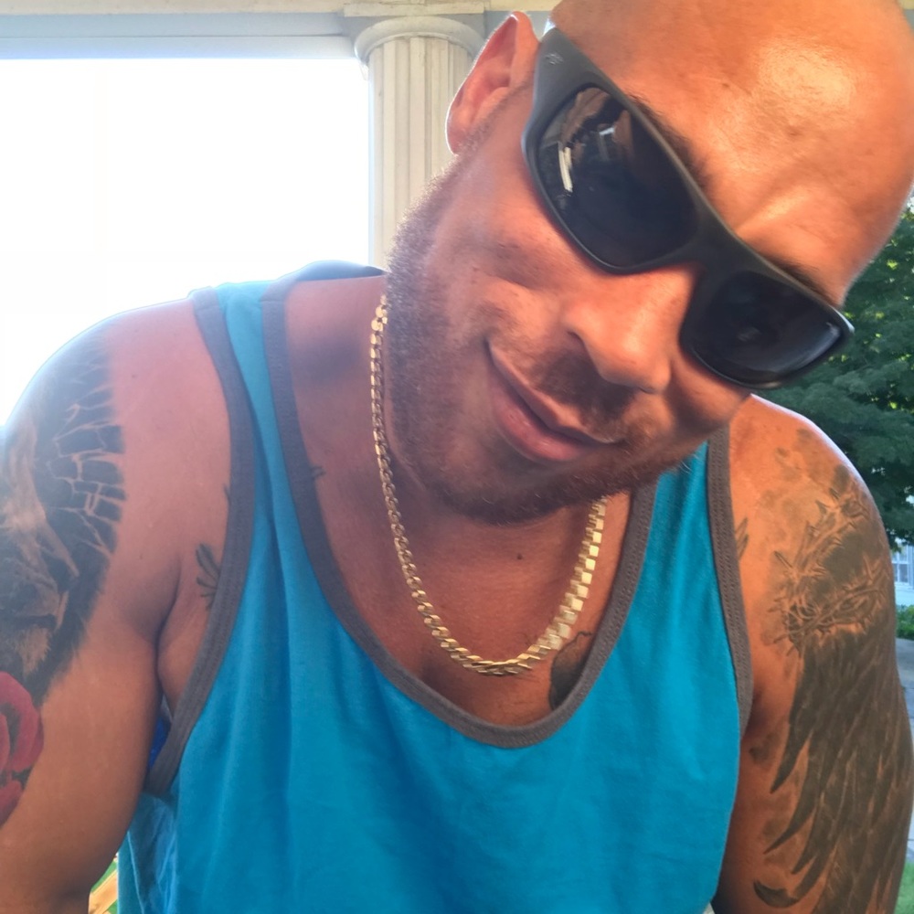 Meet your Posher, Aaron